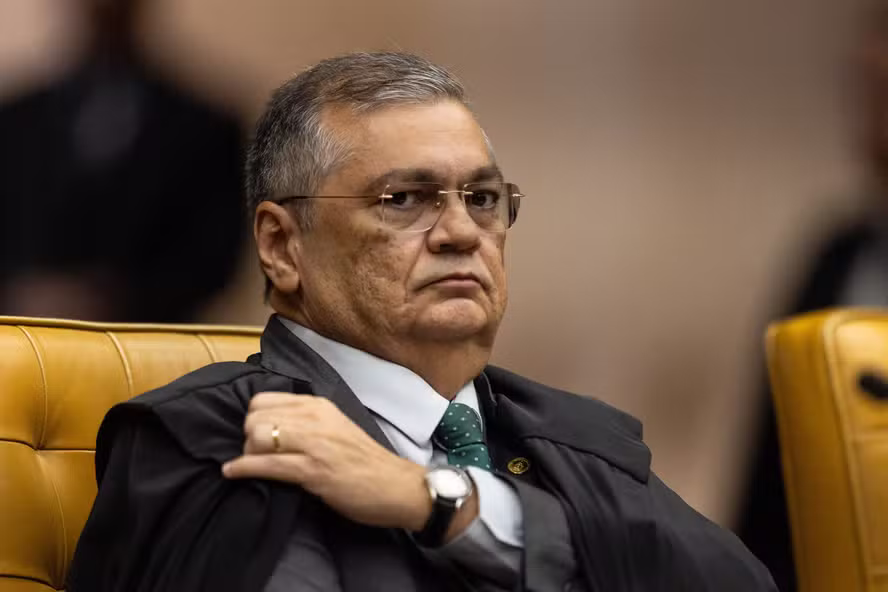 Flávio Dino relata que funcionária de empresa aérea quis matá-lo e faz pedido
