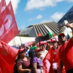 Em vitória para Lula, CCJ do Senado aprova PEC do fim da escala 6×1