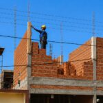 Equatorial Maranhão orienta sobre cuidados para evitar acidentes com energia elétrica durante obras e reformas de fim de ano